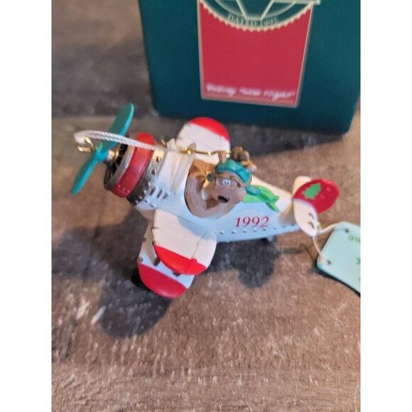 Hallmark Rodney Taking Flight 1992 ornament Xmas Decor plane reindeer - Picture 2 of 3